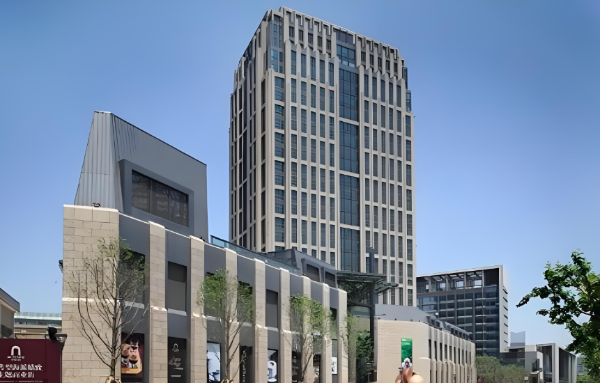 長寧中山萬博國際中心辦公室出租，241平米，租金5.2萬含稅