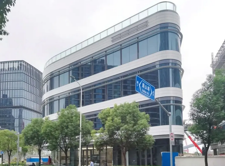 上房濱江富今廣場(chǎng)