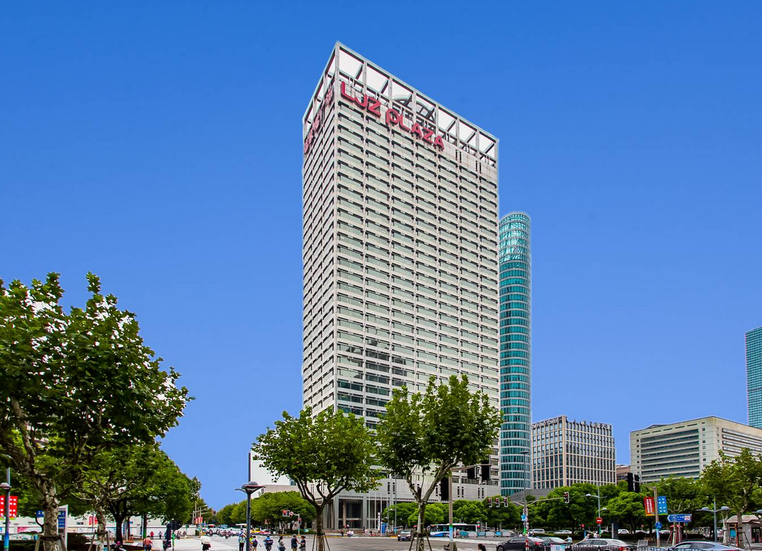 陸家嘴商務(wù)廣場(chǎng)