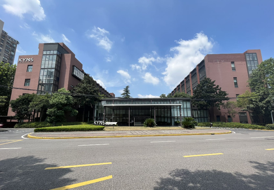 陸家嘴軟件園寫字樓出租，面積557平米，租金報價4.5元/平/天