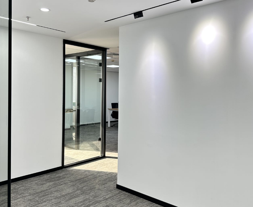 亞太企業(yè)大樓寫字樓出租，面積178㎡，月租金報價27600元/月