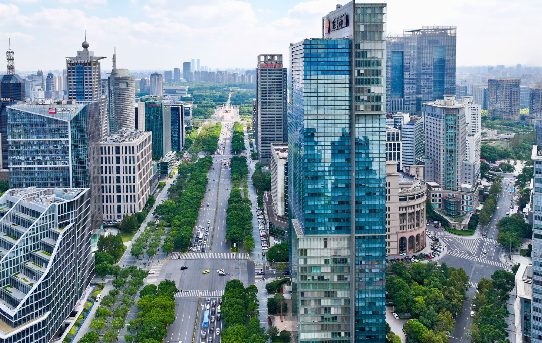 中國石油上海大廈出租，34F整層面積，可自由分割
